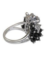 Кольцо из белого золота c эмалью и ониксом