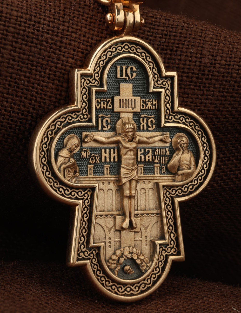 Крест из золота