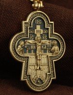 Крест из лимонного золота