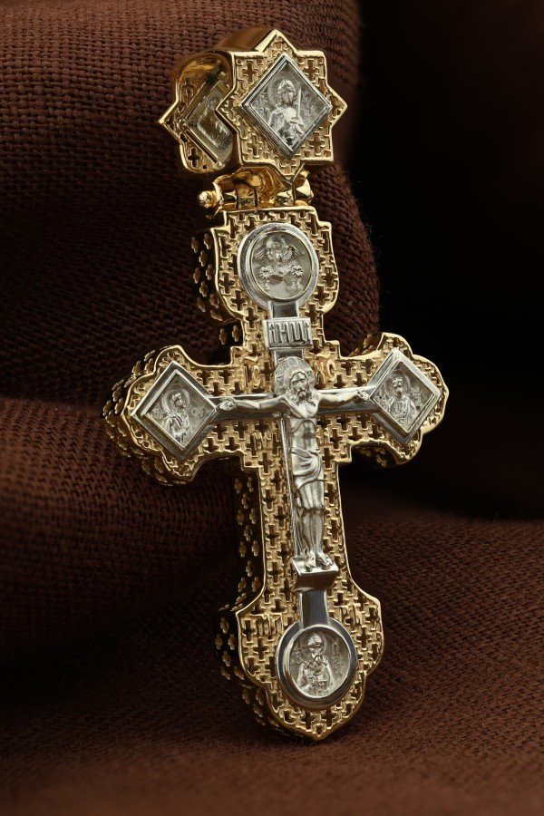 Крест из лимонного золота