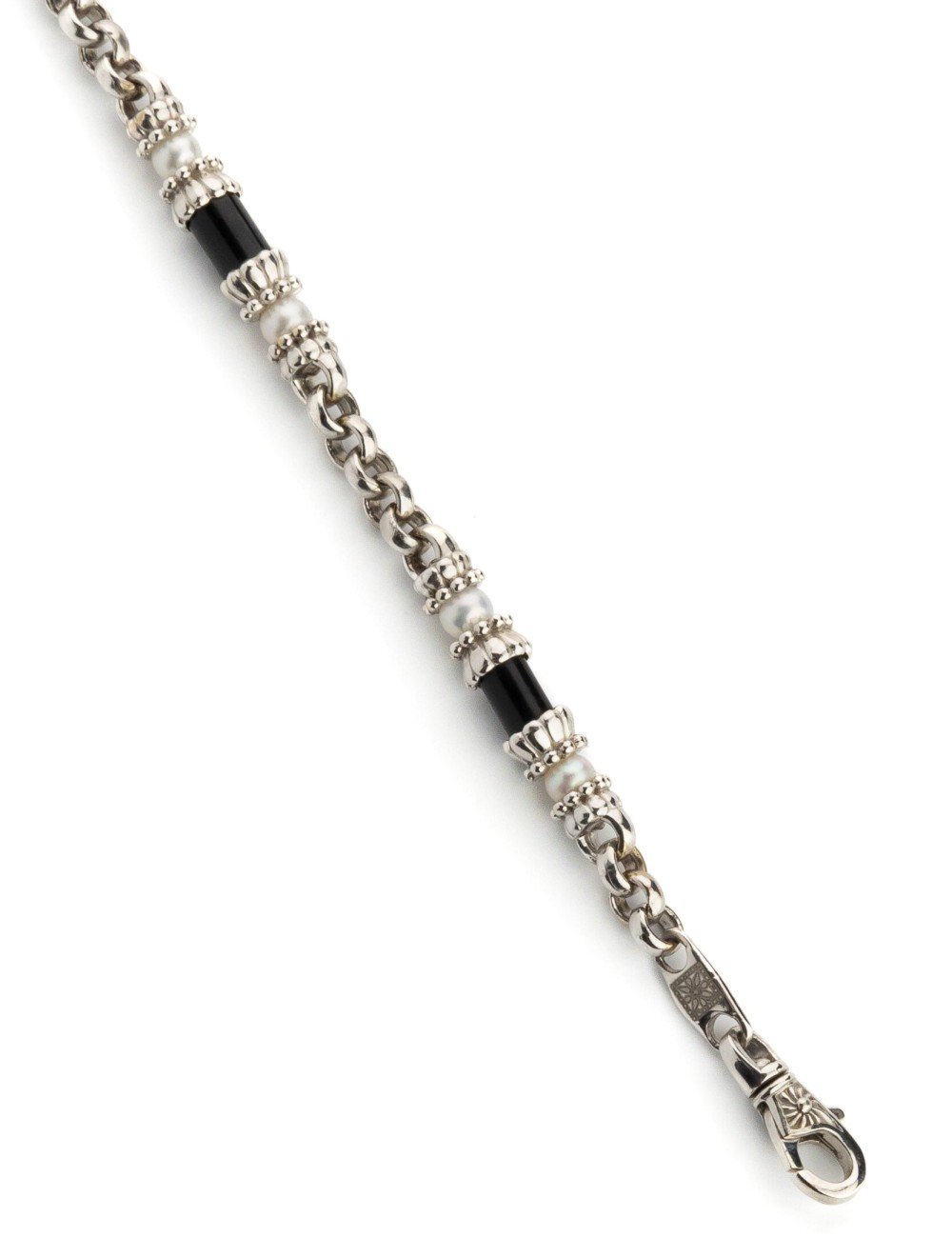Браслет из белого золота c жемчугом и ониксом