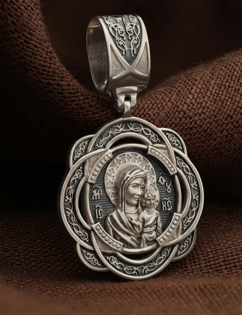 Образок из белого золота