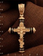 Крест из золота c ониксом