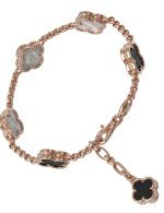 Браслет из золота c ониксом и перламутром