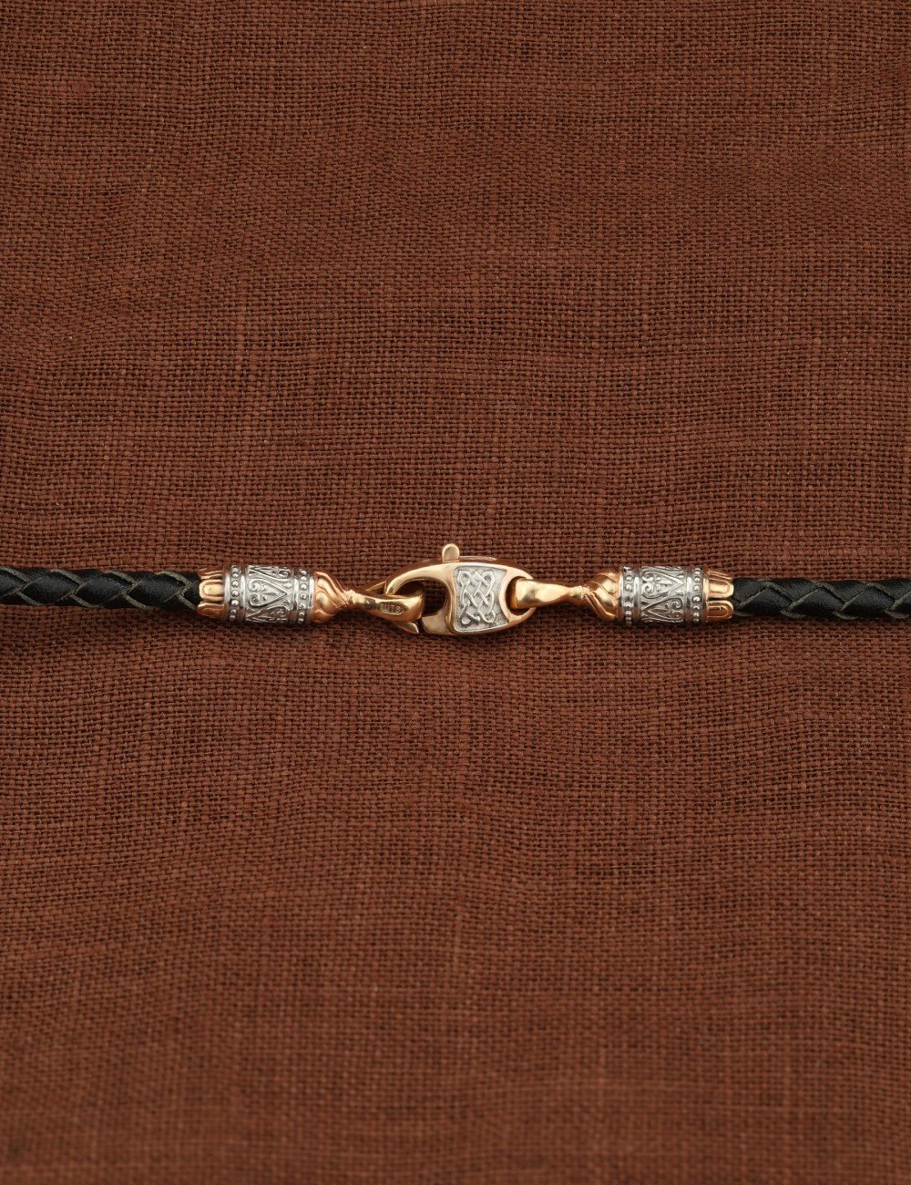 Гайтан из золота c кожаным шнурком