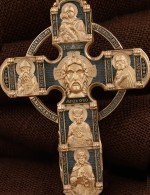 Крест из золота