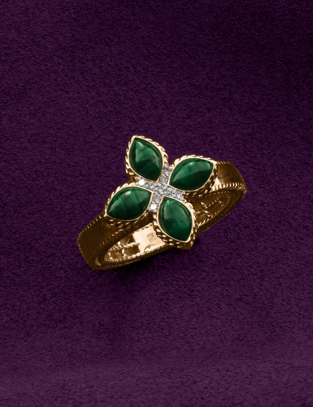 Кольцо из золота c бриллиантами и малахитом