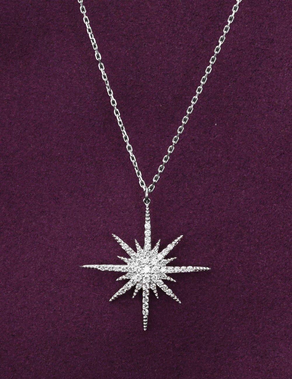 Колье из белого золота c бриллиантами