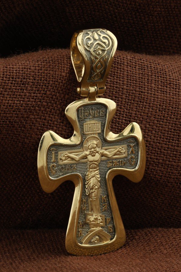 Крест из лимонного золота