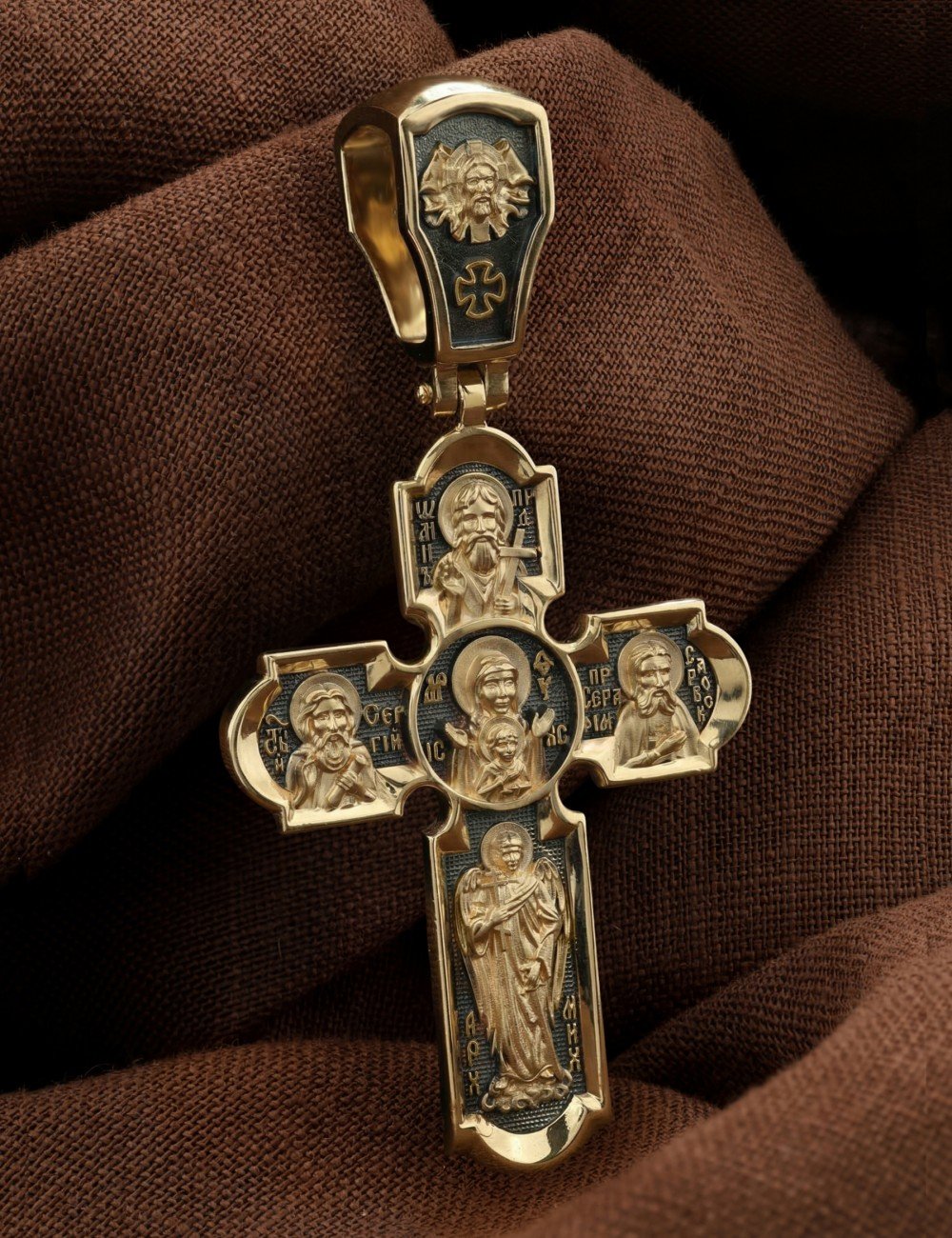 Крест из лимонного золота