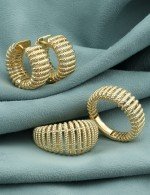 Серьги из лимонного золота