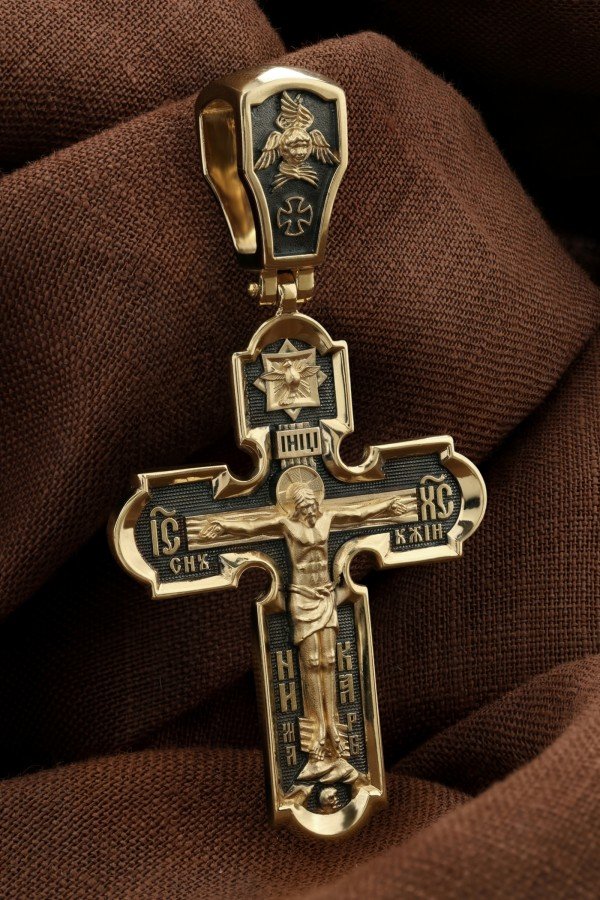 Крест из лимонного золота