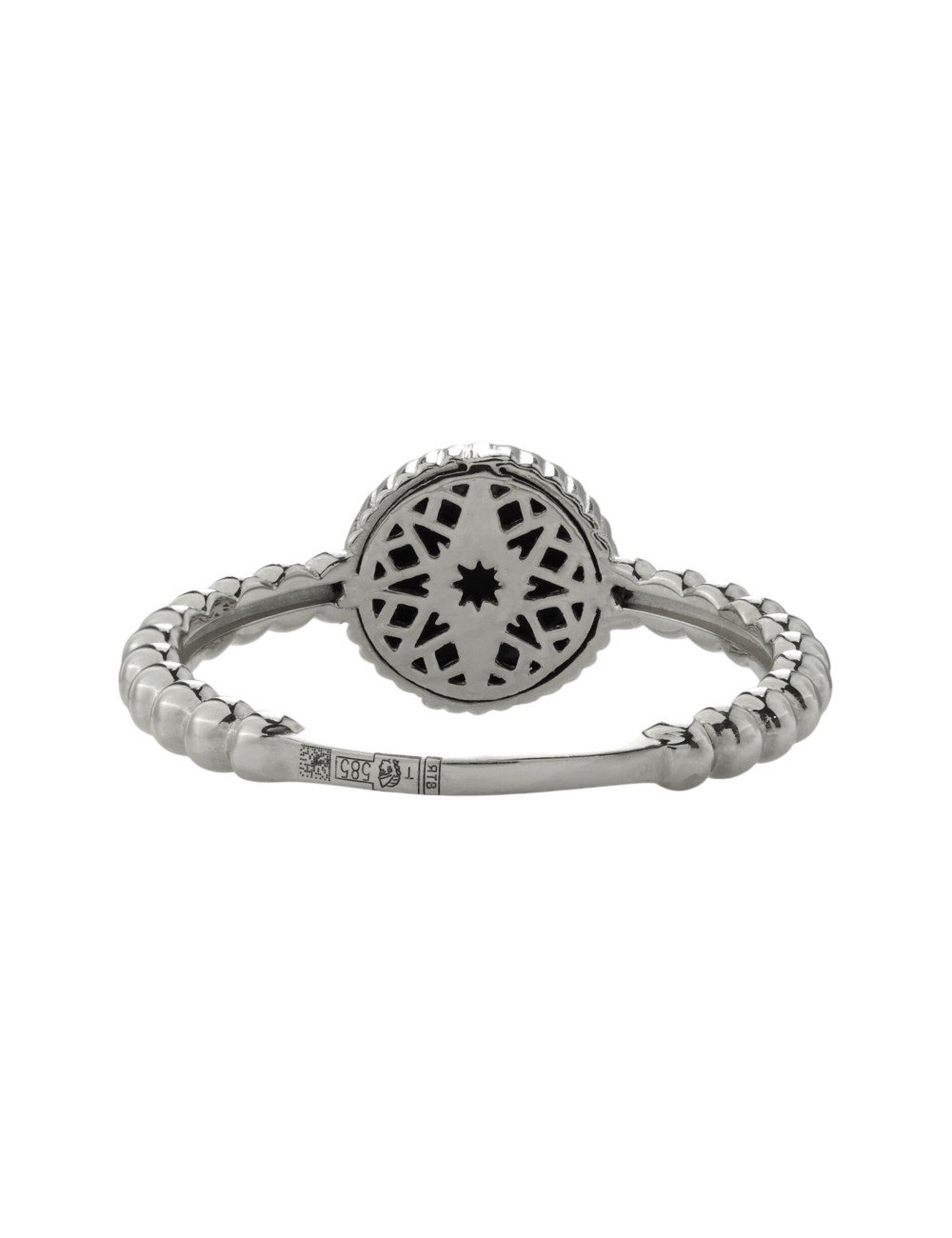 Кольцо из белого золота c бриллиантами и ониксом