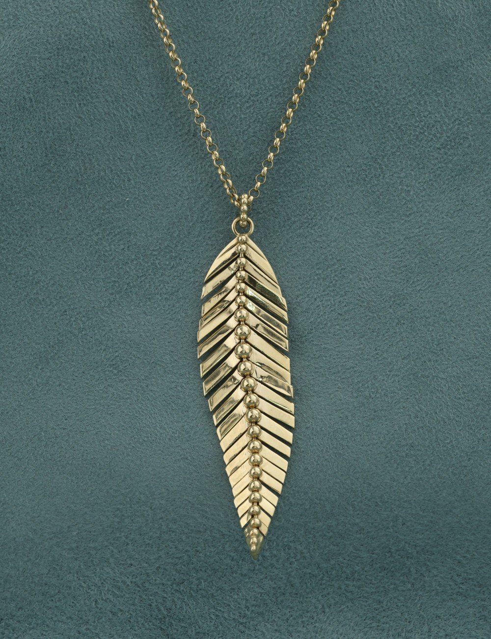 Колье из лимонного золота