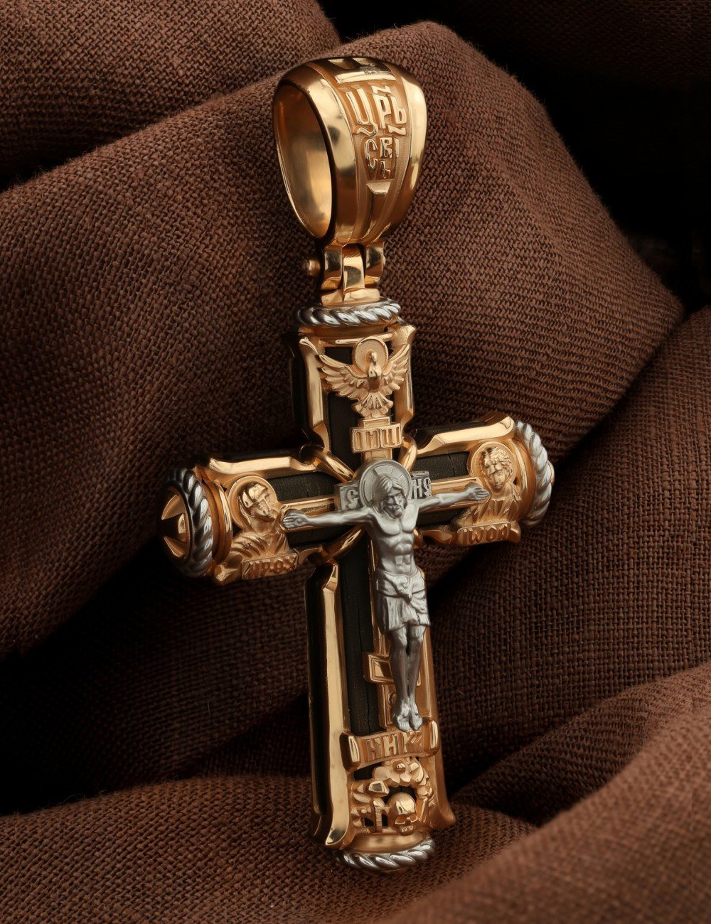 Крест из золота c эбеновым деревом