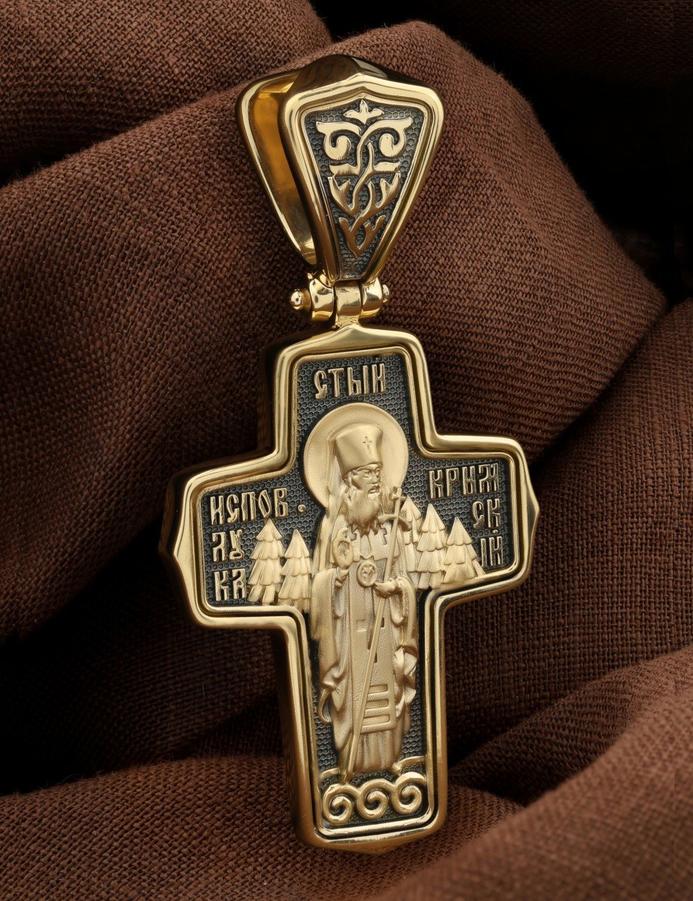 Крест из лимонного золота