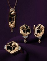 Серьги из золота c бриллиантами и ониксом