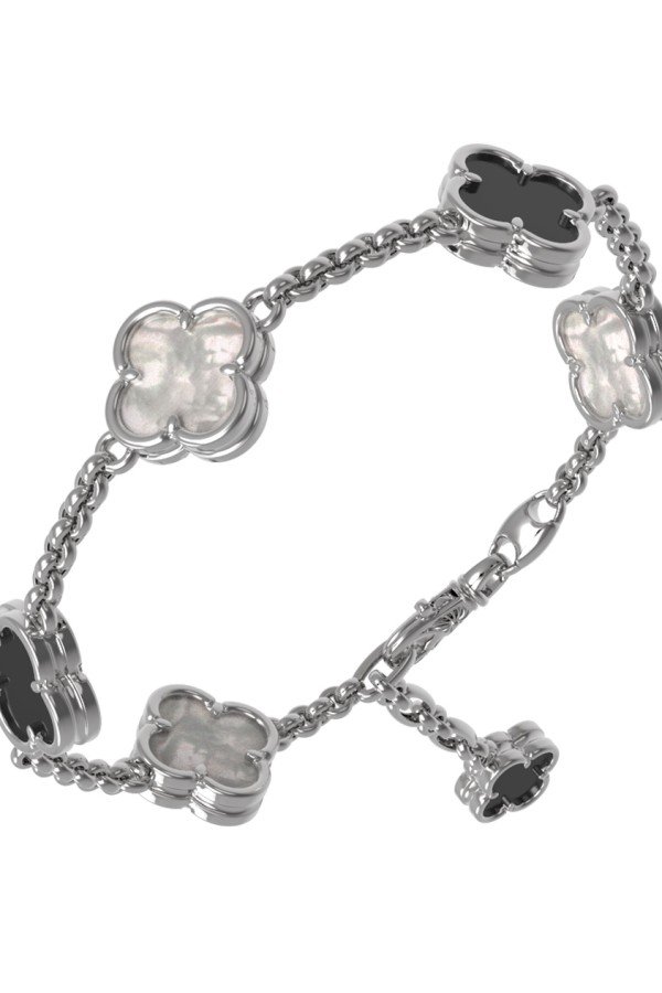 Браслет из белого золота c ониксом и перламутром