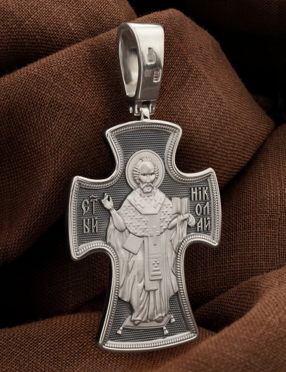 Крест из белого золота