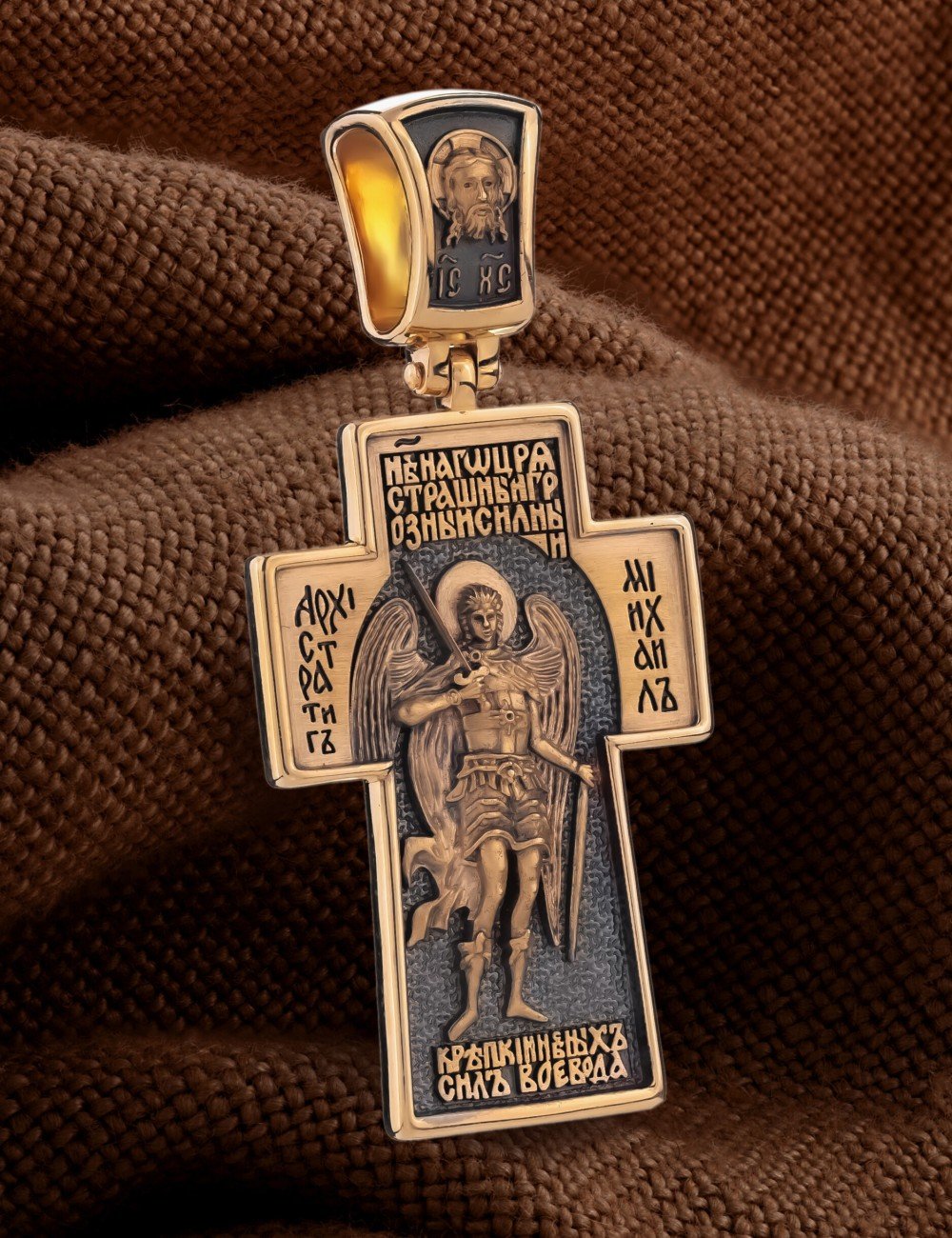 Крест из золота