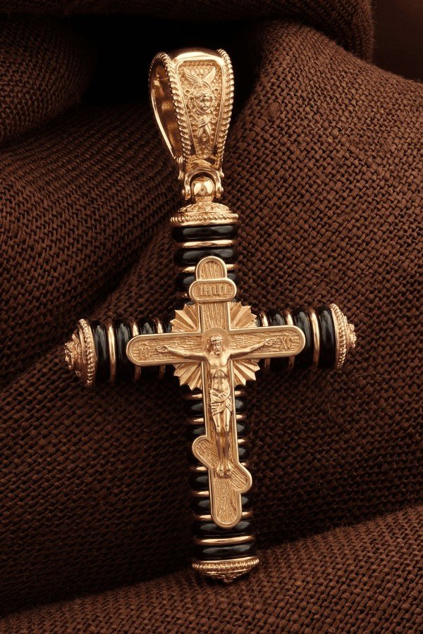 Крест из золота c ониксом