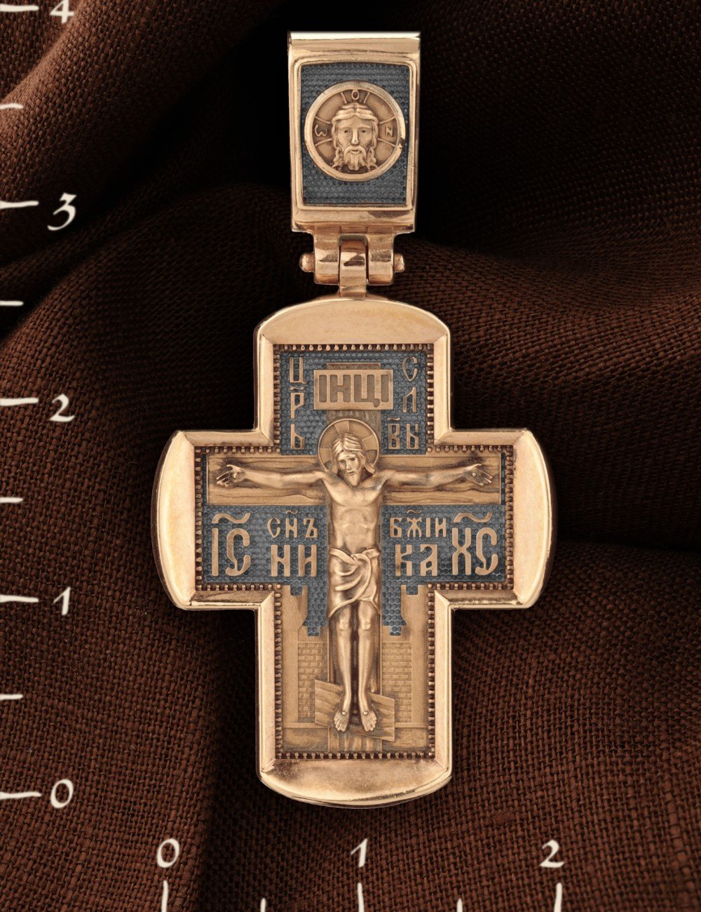 Крест из золота