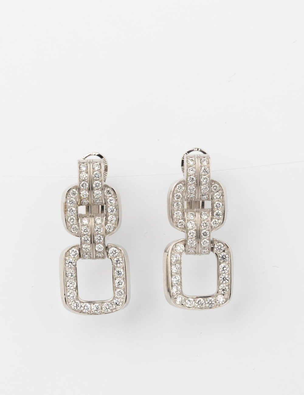 Серьги из белого золота c бриллиантами