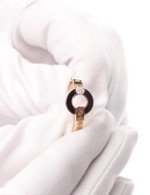 Кольцо из золота c бриллиантами и ониксом