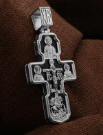 Крест из белого золота c ониксом