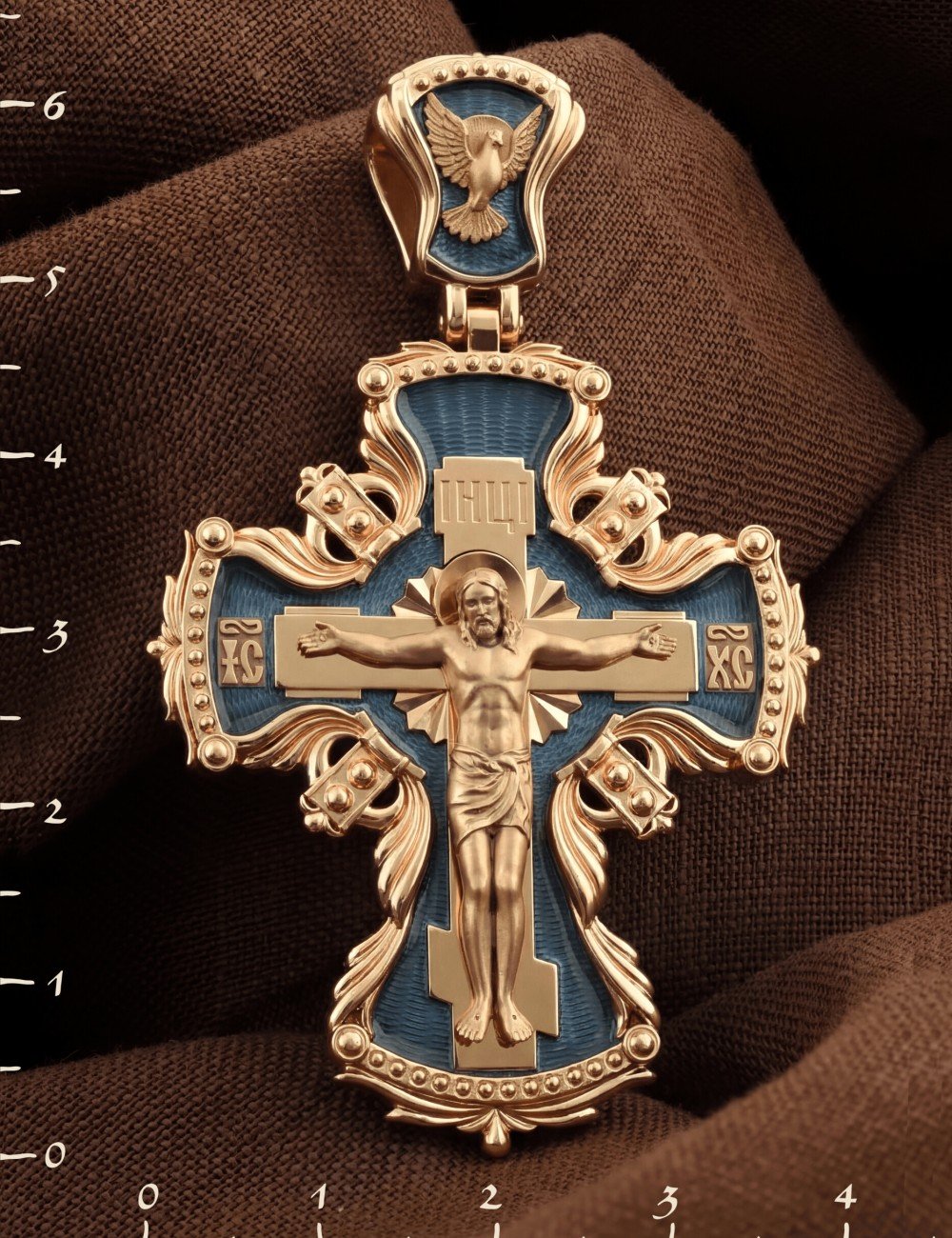 Крест из золота c эмалью