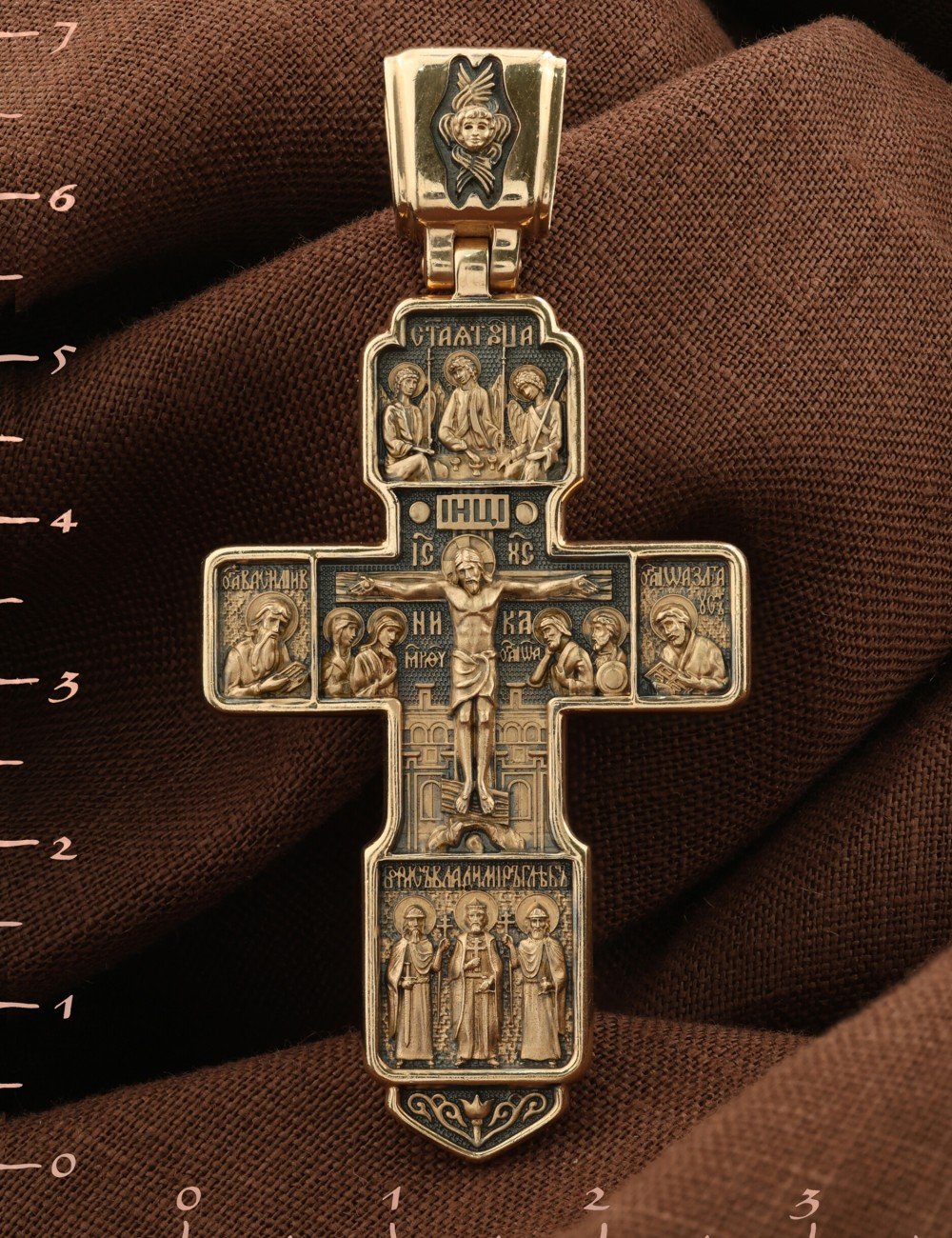 Крест из золота