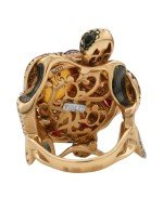 Кольцо из золота c эмалью, фианитом, гранатом и янтарём