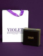 Колье из лимонного золота c бриллиантами, ониксом и перламутром