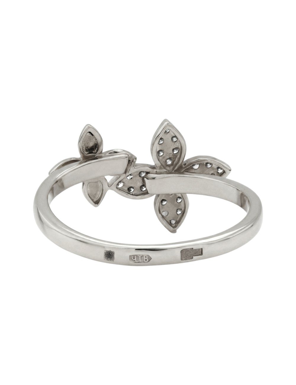 Кольцо из белого золота c бриллиантами