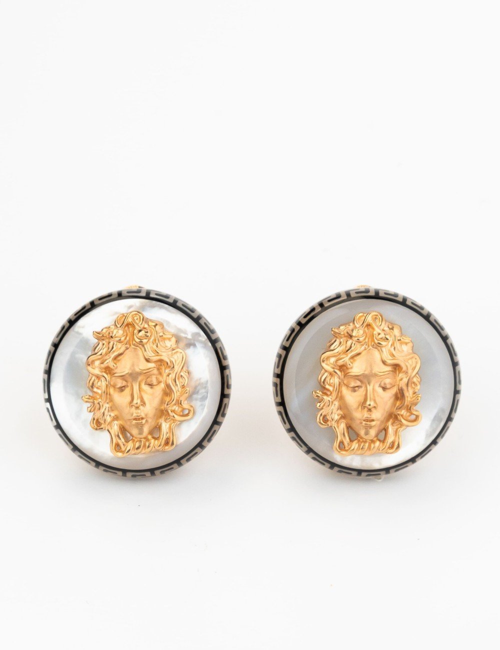 Серьги из золота c эмалью и перламутром