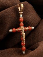 Крест из золота c жемчугом и кораллом