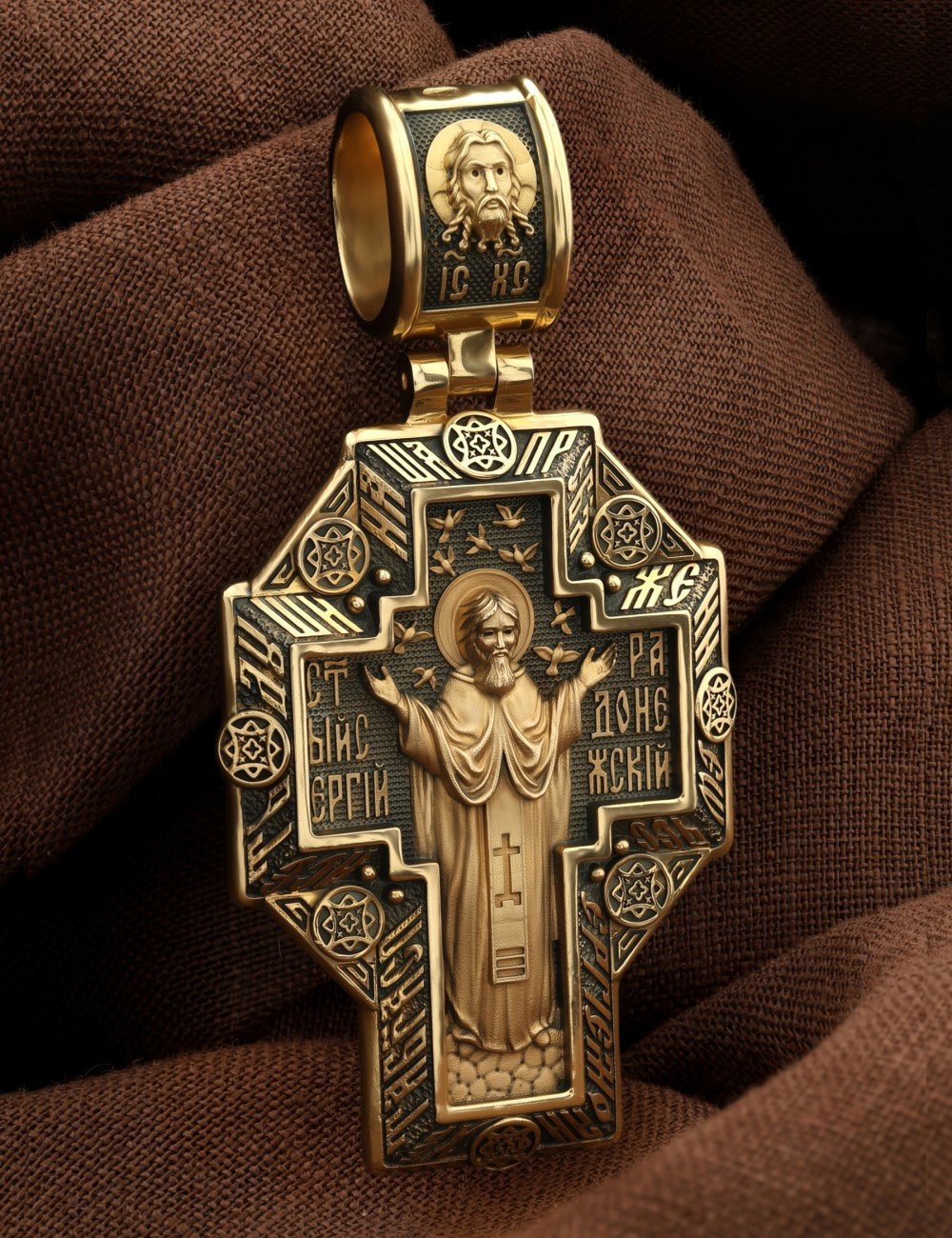 Крест из лимонного золота