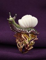 Кольцо из золота c эмалью и бивнем мамонта