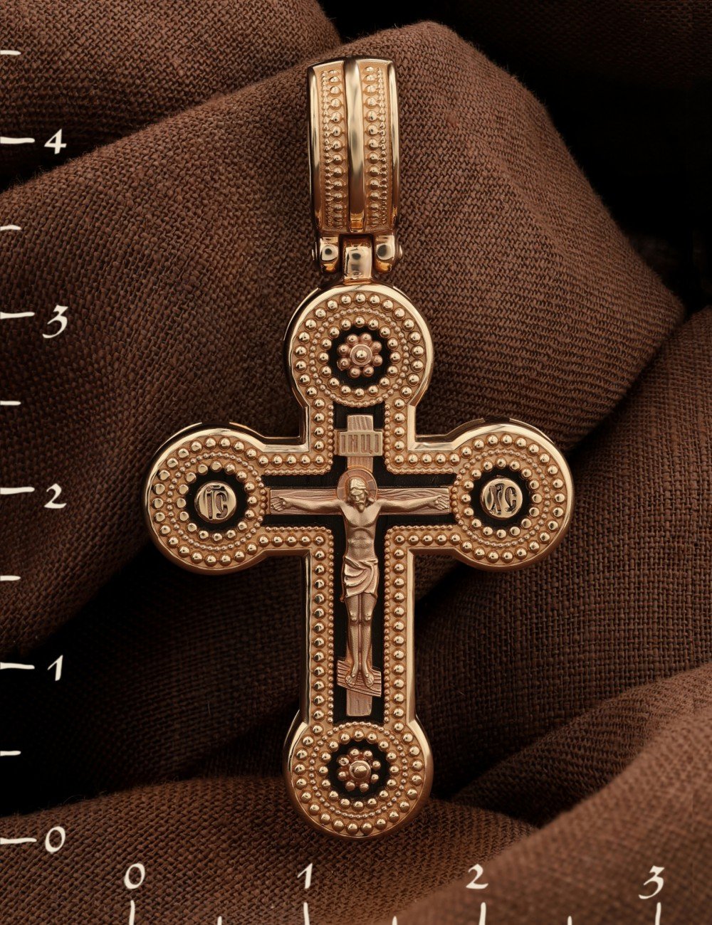 Крест из золота c эбеновым деревом