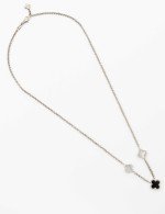 Колье из белого золота c бриллиантами, ониксом и перламутром