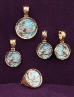 Кольцо из золота c эмалью