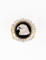 Кольцо из лимонного золота c бриллиантами и ониксом