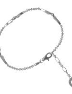 Браслет из белого золота c бриллиантами и ониксом