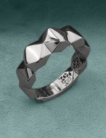 Кольцо из белого золота