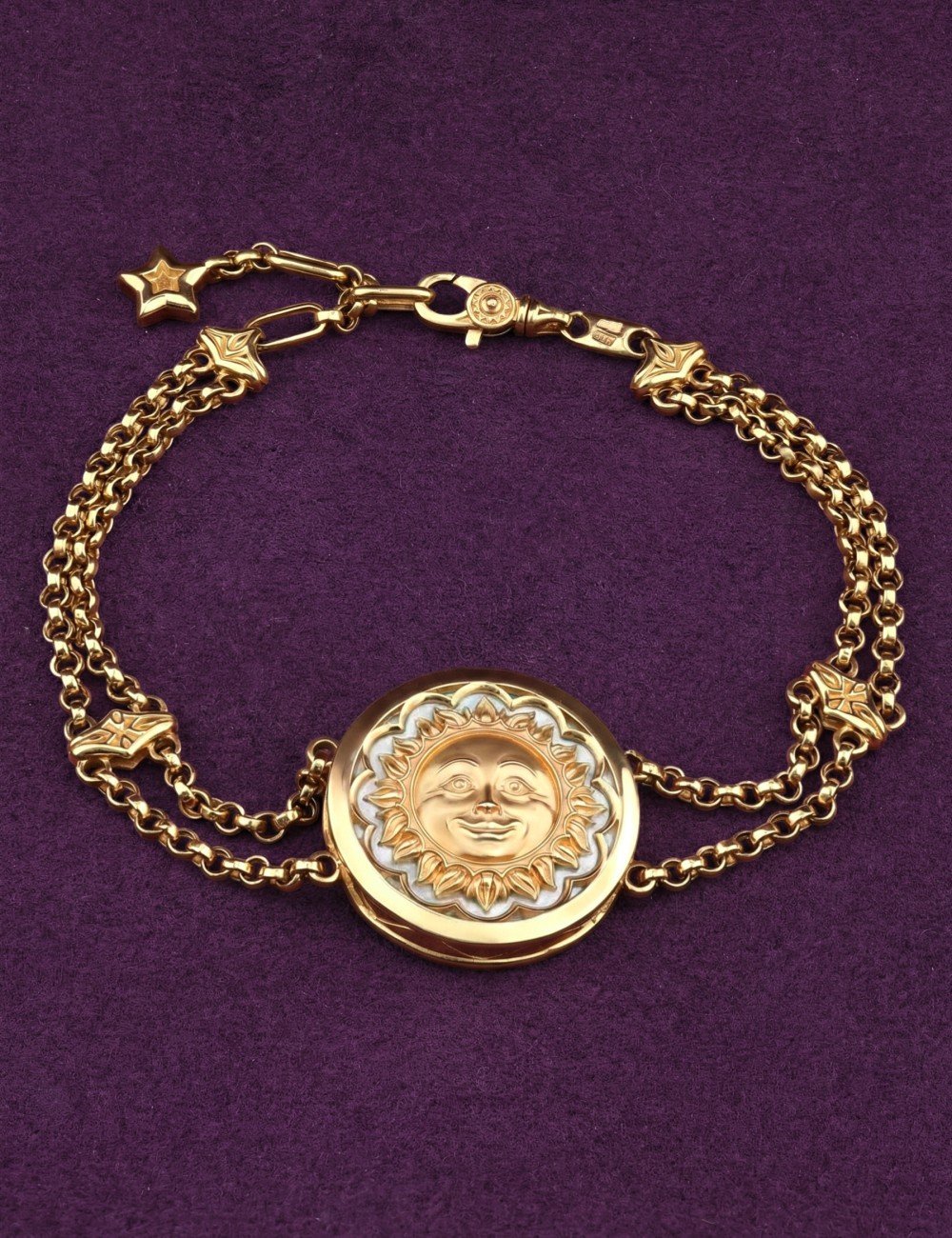 Браслет из лимонного золота c ониксом и перламутром