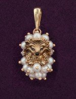 Подвеска из золота c эмалью и жемчугом