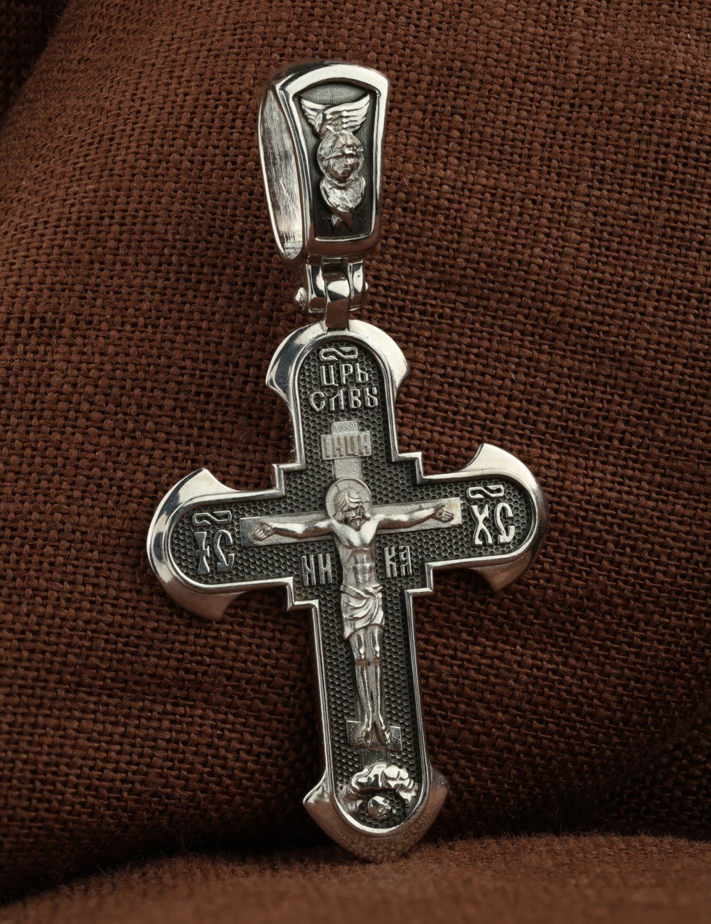 Крест из белого золота