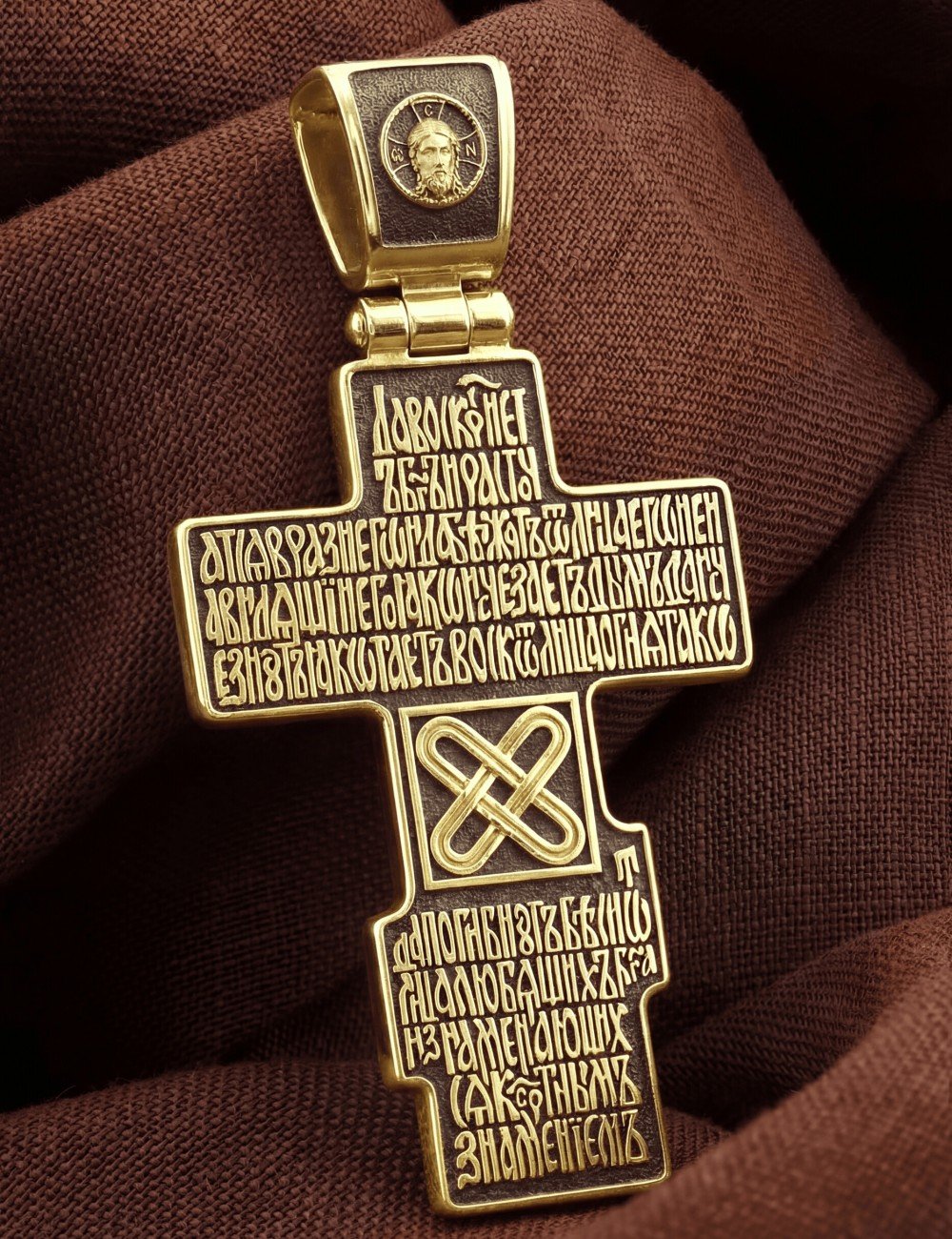 Крест из лимонного золота