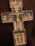 Крест из золота