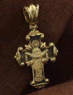 Крест из лимонного золота